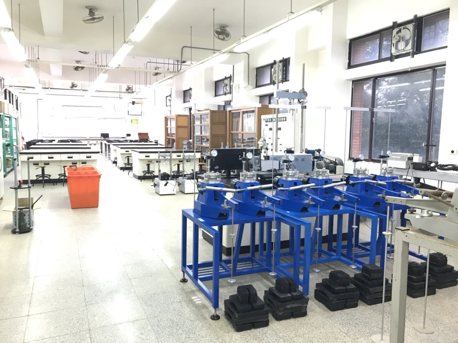 Soil Testing Instruments 
